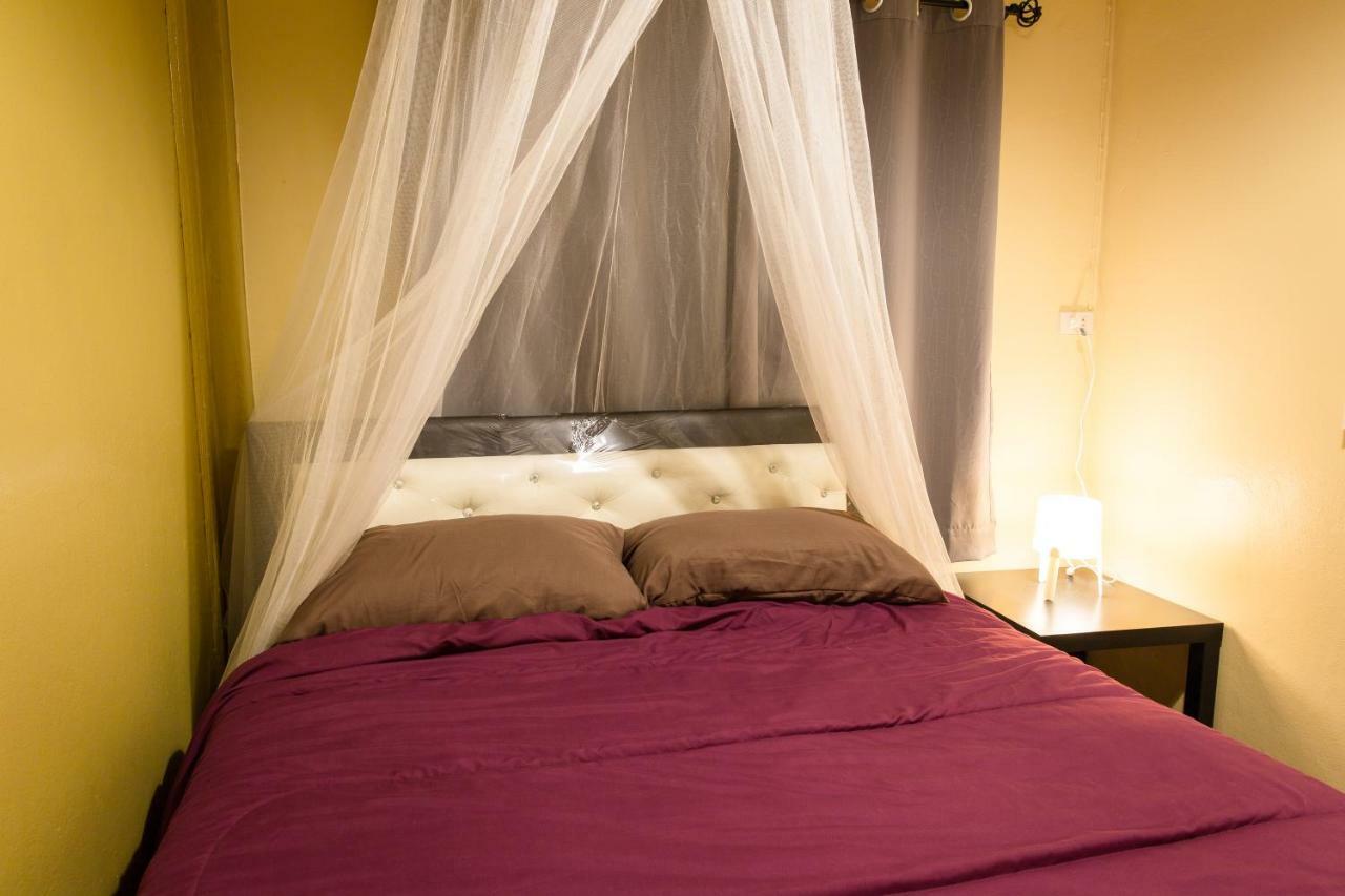 Sleeplizm Hostel (Adults Only) Bangkok Kültér fotó